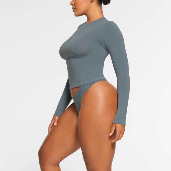 🦋SKIMS COTTON JERSEY LONG SLEEVE T SHIRT KYANITE XS S M L - Picture 4 of 6